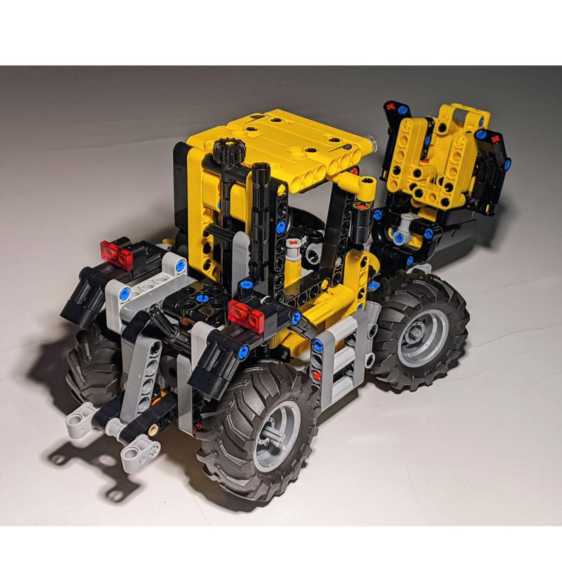 Urban Farming Agriculture - MOC-87483 Model Blok Bangunan Traktor Kuning